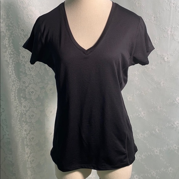 90 Degree By Reflex Tops - 90 degree black v neck athletic tee size L